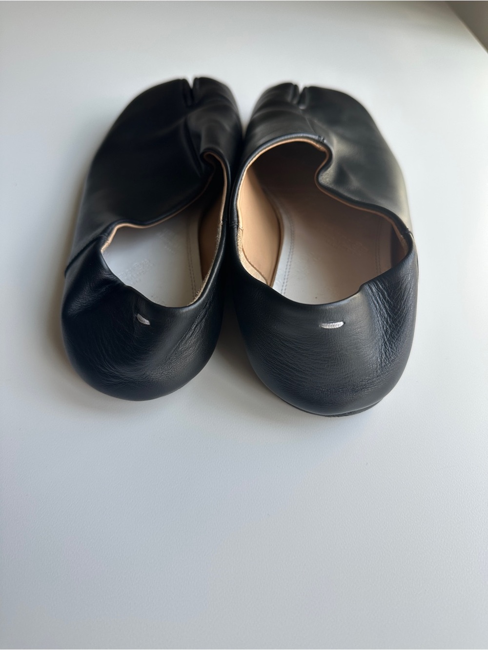 Maison Martin Margiela Tabi Leather Flats in Black - Picture 4 of 6